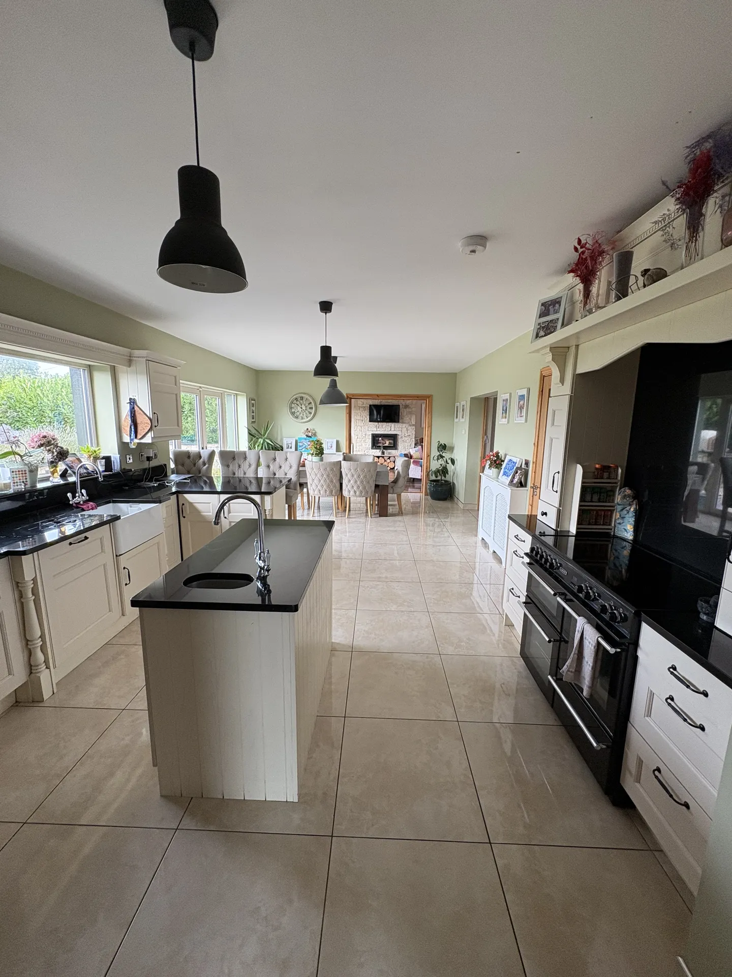 Open-Plan Kitchen & Dining